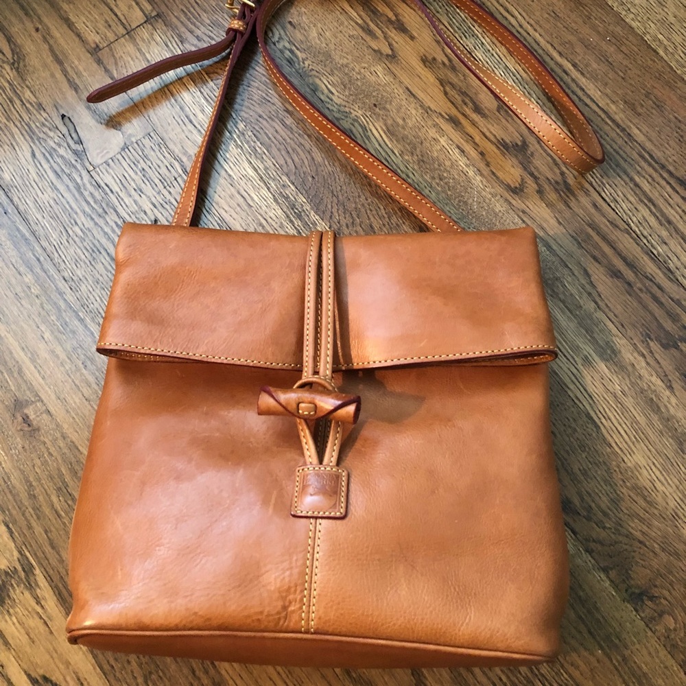Dooney & Bourke Crossbody Florentine Collection.